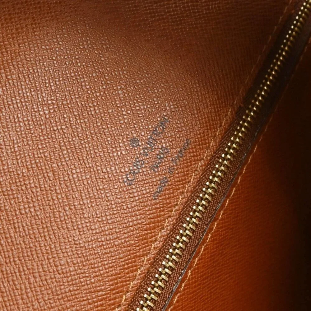 Louis Vuitton Monogram Monceau 28 Business Handbag